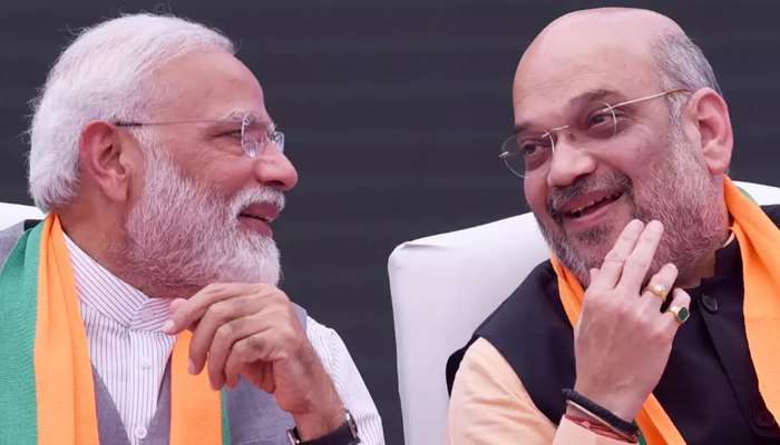 മോദി-ഷാ, കൃഷ്ണാര്ജ്ജുനന്മാര്; രജനികാന്തിന് പിന്നാലെ ബിജെപി നേതാവ്!! മോദി-ഷാ, കൃഷ്ണാര്ജ്ജുനന്മാര്; രജനികാന്തിന് പിന്നാലെ ബിജെപി നേതാവ്!!