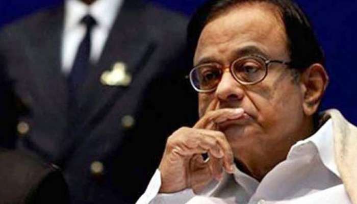 ചിദംബരത്തെ കുരുക്കാന് സിബിഐ മന:പൂർവ്വം ശ്രമിക്കുന്നു: കപിൽ സിബൽ ചിദംബരത്തെ കുരുക്കാന് സിബിഐ മന:പൂർവ്വം ശ്രമിക്കുന്നു: കപിൽ സിബൽ