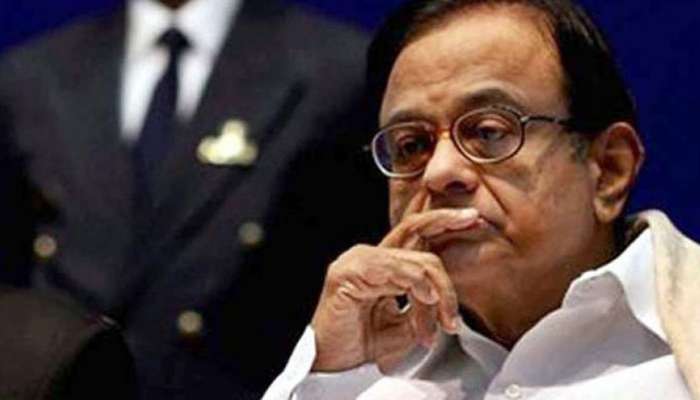 ചിദംബരത്തിന്റെ ഹര്ജിയില് തീരുമാനമായില്ല, നാളെയും വാദം തുടരും ചിദംബരത്തിന്റെ ഹര്ജിയില് തീരുമാനമായില്ല, നാളെയും വാദം തുടരും