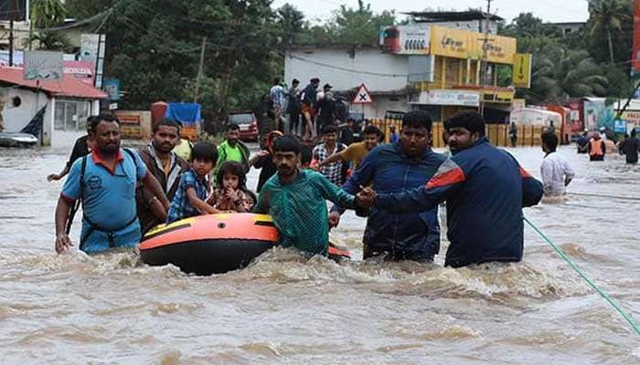  Kerala Floods 2018: നഷ്ടപരിഹാരം ഒരു മാസത്തിനകം നല്‍കണം- ഹൈക്കോടതി!!