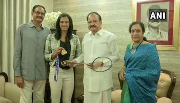 പിവി സിന്ധു ഉപരാഷ്ട്രപതിയെ കണ്ടു പിവി സിന്ധു ഉപരാഷ്ട്രപതിയെ കണ്ടു