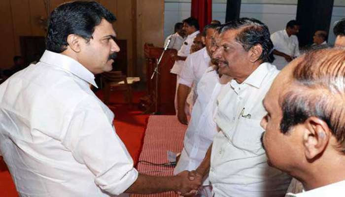 ഇടഞ്ഞ കൊമ്പനെ അനുനയിപ്പിക്കാന് കോണ്ഗ്രസില് ഇന്ന് സമവായ ചര്ച്ച ഇടഞ്ഞ കൊമ്പനെ അനുനയിപ്പിക്കാന് കോണ്ഗ്രസില് ഇന്ന് സമവായ ചര്ച്ച