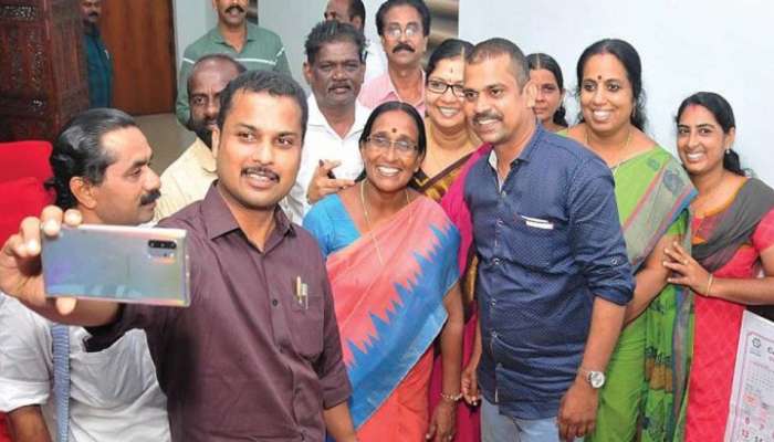 ഏഴായിരത്തിനും പതിനയ്യായിരത്തിനും ഇടയില് ഭൂരിപക്ഷം ലഭിക്കും: വി.കെ.പ്രശാന്ത് ഏഴായിരത്തിനും പതിനയ്യായിരത്തിനും ഇടയില് ഭൂരിപക്ഷം ലഭിക്കും: വി.കെ.പ്രശാന്ത്