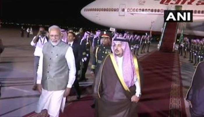 പ്രധാനമന്ത്രി സൗദിയില്; തന്ത്രപ്രധാന കരാറുകളില് ഒപ്പുവെക്കും പ്രധാനമന്ത്രി സൗദിയില്; തന്ത്രപ്രധാന കരാറുകളില് ഒപ്പുവെക്കും