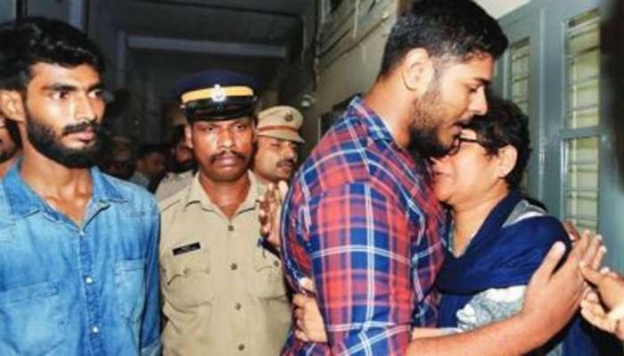 അലനും താഹയും നഗര മാവോയിസ്റ്റുകള്; അറസ്റ്റിനെ ന്യായീകരിച്ച് പൊലീസ് അലനും താഹയും നഗര മാവോയിസ്റ്റുകള്; അറസ്റ്റിനെ ന്യായീകരിച്ച് പൊലീസ്