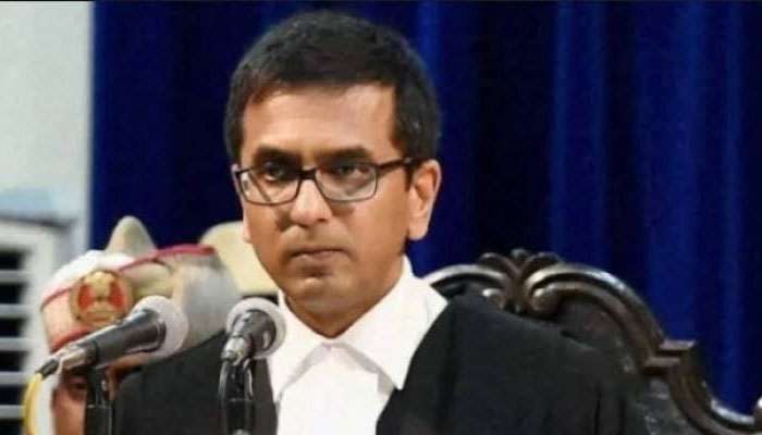 ഭരണഘടന വിശുദ്ധ ഗ്രന്ഥ൦, സര്ക്കാര് വിധി നടപ്പിലാക്കണം.. വിയോജന വിധിയില് ചന്ദ്രചൂഡ് ഭരണഘടന വിശുദ്ധ ഗ്രന്ഥ൦, സര്ക്കാര് വിധി നടപ്പിലാക്കണം.. വിയോജന വിധിയില് ചന്ദ്രചൂഡ്