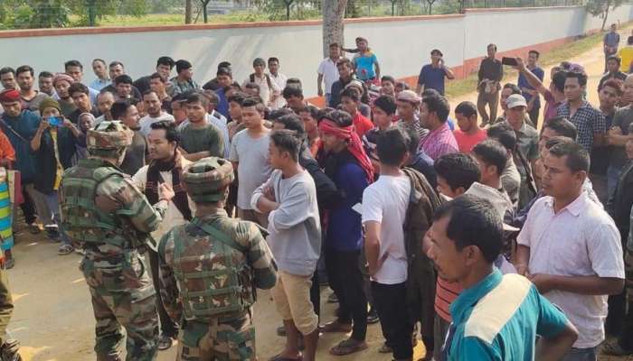 പൗരത്വ ബില് ഭേദഗതി പ്രതിഷേധം: അസമില് കര്ഫ്യൂവില് ഇളവ് പൗരത്വ ബില് ഭേദഗതി പ്രതിഷേധം: അസമില് കര്ഫ്യൂവില് ഇളവ്