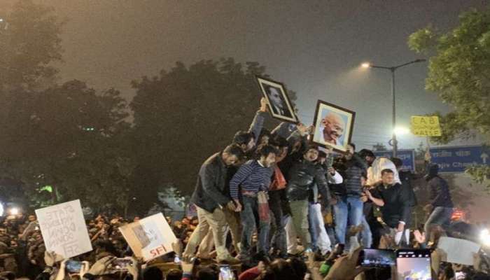 ജാമിയ അലിഗഡ് വിദ്യാര്ത്ഥികള്ക്ക് പിന്തുണയുമായി ഹാര്വാര്ഡ് വിദ്യാര്ഥികള് ജാമിയ അലിഗഡ് വിദ്യാര്ത്ഥികള്ക്ക് പിന്തുണയുമായി ഹാര്വാര്ഡ് വിദ്യാര്ഥികള്