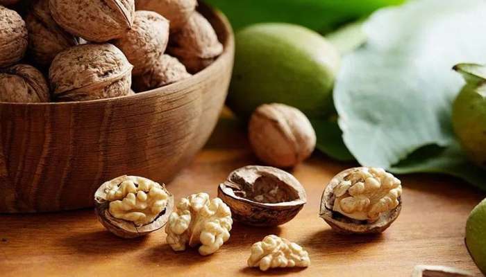 ബാറ്ററിയുണ്ടാക്കും വാള്നട്ട്! ബാറ്ററിയുണ്ടാക്കും വാള്നട്ട്!