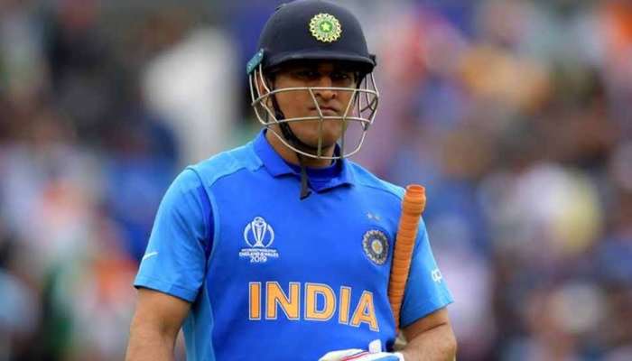 ട്വിറ്ററില് തരംഗമായി #thankyoudhoni ട്വിറ്ററില് തരംഗമായി #thankyoudhoni