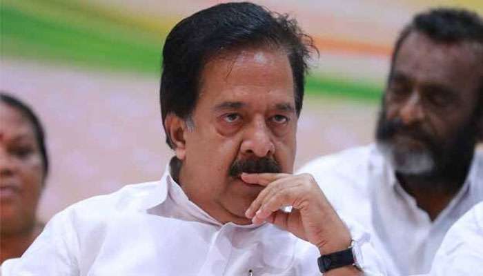 മുഖ്യമന്ത്രിക്ക് ഇരട്ടമുഖമെന്ന് രമേശ് ചെന്നിത്തല മുഖ്യമന്ത്രിക്ക് ഇരട്ടമുഖമെന്ന് രമേശ് ചെന്നിത്തല