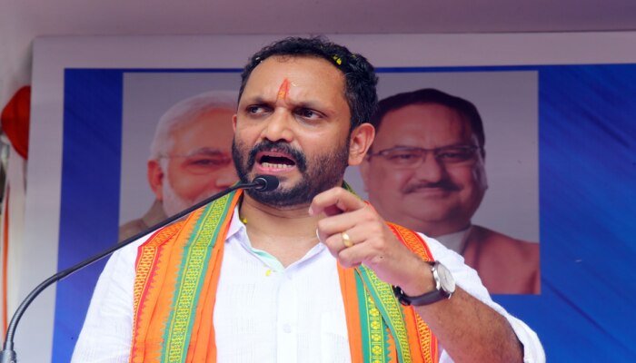 പിടിമുറുക്കി സുരേന്ദ്രന്; കണ്ണൂര് കാസര്കോട് ജില്ലകള് സുരേന്ദ്രന് പക്ഷത്തിന്;എറണാകുളം,കോട്ടയം ജില്ലകളില് അധ്യക്ഷന്മാരായില്ല! പിടിമുറുക്കി സുരേന്ദ്രന്; കണ്ണൂര് കാസര്കോട് ജില്ലകള് സുരേന്ദ്രന് പക്ഷത്തിന്;എറണാകുളം,കോട്ടയം ജില്ലകളില് അധ്യക്ഷന്മാരായില്ല!