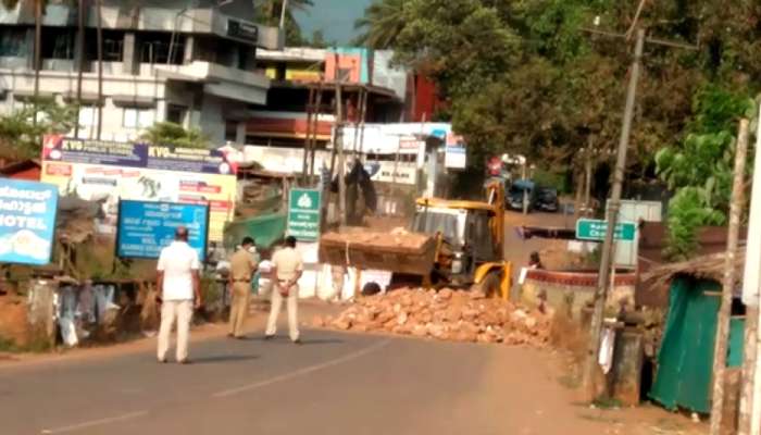 കേരളത്തിന്റെ പരാതിയില് നടപടി; കര്ണാടക അതിര്ത്തി തുറക്കു൦ കേരളത്തിന്റെ പരാതിയില് നടപടി; കര്ണാടക അതിര്ത്തി തുറക്കു൦