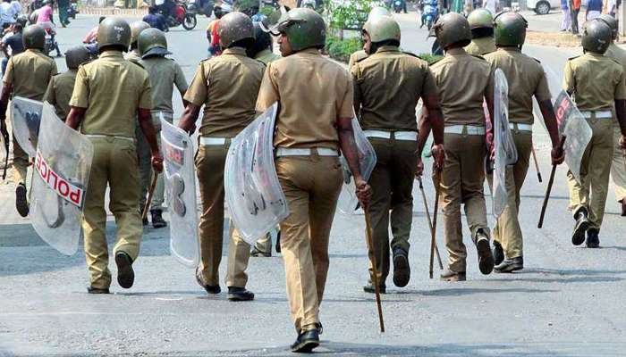 കൊറോണ: കോട്ടയം ജില്ലയില് നിരോധനാജ്ഞ!! കൊറോണ: കോട്ടയം ജില്ലയില് നിരോധനാജ്ഞ!!