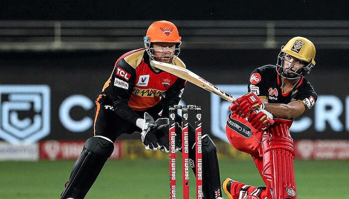 IPL 2020: ഈ ഇടങ്കയ്യൻ ബാറ്റ്സ്മാന്റെ ശൈലി എന്തൊരു ഭംഗി! Devdutt Padikkalനെ വാനോളം പുകഴ്ത്തി Sourav Ganguly IPL 2020: ഈ ഇടങ്കയ്യൻ ബാറ്റ്സ്മാന്റെ ശൈലി എന്തൊരു ഭംഗി! Devdutt Padikkalനെ വാനോളം പുകഴ്ത്തി Sourav Ganguly