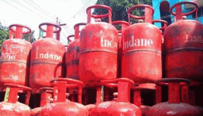 LPG Gas: മൊബൈല്‍ നമ്പരില്‍ മാറ്റമുണ്ടെങ്കില്‍   അപ്‌ഡേറ്റ് ചെയ്തോളൂ, അല്ലെങ്കില്‍ പാചക വാതകം ലഭിക്കില്ല 