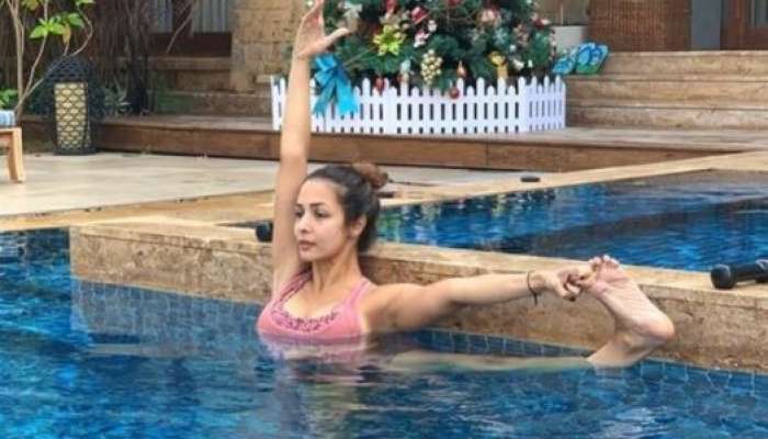 സ്വിമ്മിംഗ് പൂളിൽ യോഗാഭ്യാസവുമായി Malaika Arora, ഹോട്ട്  ചിത്രങ്ങൾ വൈറലാകുന്നു!