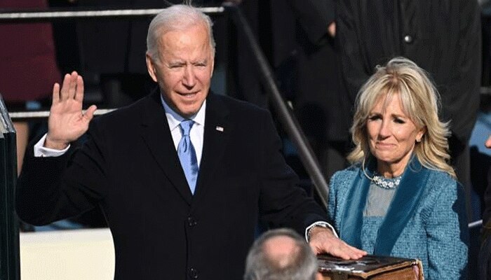 Joe Biden അ​മേ​രി​ക്ക​ന്‍ പ്ര​സി​ഡ​ന്‍റ്, 127 വ​ര്‍​ഷം പ​ഴ​ക്ക​മു​ള്ള കു​ടും​ബ ബൈ​ബി​ളി​ല്‍ തൊട്ട് സ​ത്യ​പ്ര​തി​ജ്ഞ 