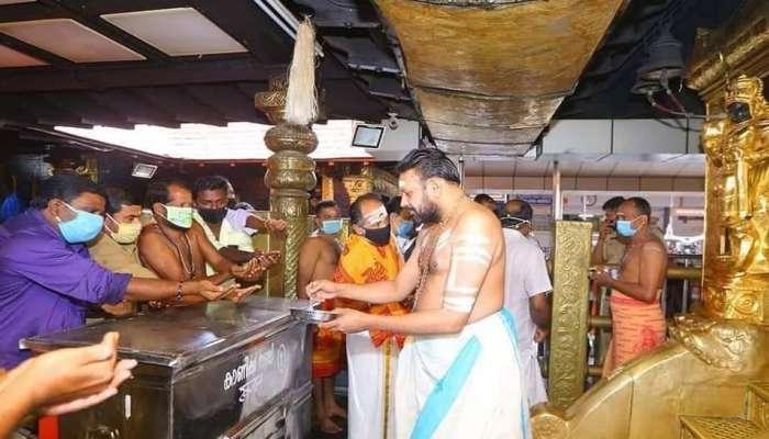 Sabarimala Opens: കുംഭമാസ പൂജകൾക്കായി നട തുറന്നു,ദർശനത്തിന്  വെർച്വൽ ക്യൂ ബുക്കിങ്ങ് നിർബന്ധം