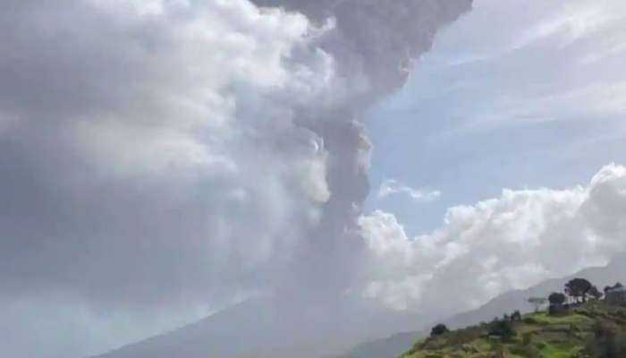Volcano Eruption: സതേൺ കരീബിയനിൽ അഗ്നി പർവ്വത സ്ഫോടനം; പതിനായിര കണക്കിന് ആളുകളെ ഒഴിപ്പിച്ചു 