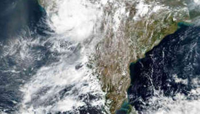 Cyclone Yaas: ബം​ഗാൾ ഉൾക്കടലിൽ ന്യൂനമർദം രൂപപ്പെട്ടു; ബം​ഗാളിലും ഒഡീഷയിലും മുന്നറിയിപ്പ്, തിങ്കളാഴ്ചയോടെ ചുഴലിക്കാറ്റാകും