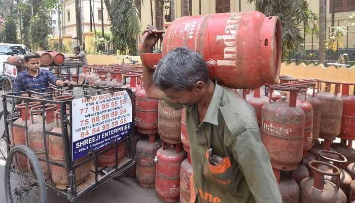 LPG Subsidy Updates: നിങ്ങൾക്ക് LPG Subsidy ലഭിക്കുന്നില്ലേ? വീട്ടിൽ ഇരുന്ന് പരാതിപ്പെടൂ, അറിയാം എളുപ്പവഴി