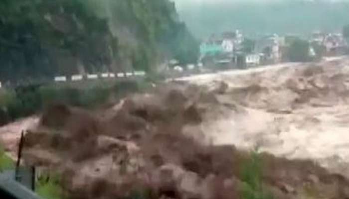 Jammu Kashmir Cloudburst: ഏഴ് മരണം; മുപ്പതിലധികം പേരെ കാണാതായി