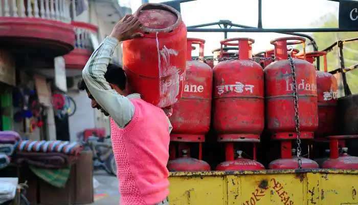 LPG Cylinder New Connection: മിസ്ഡ് കോൾ നൽകൂ.. പുതിയ എൽ‌പി‌ജി കണക്ഷൻ നേടൂ, അറിയേണ്ടതെല്ലാം