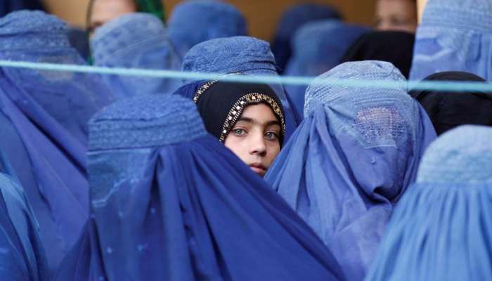 Afganistan - Taliban : അഫ്ഗാനിസ്ഥാനിലെ സ്ത്രീകൾ സുരക്ഷാ പ്രശ്‌നങ്ങൾ ഉള്ളതിനാൽ ജോലിക്ക് പുറത്ത് പോകരുതെന്ന് താലിബാൻ വക്താവ്