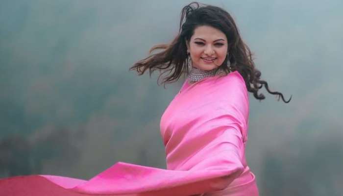 Sandra Thomas Viral Pics: സാന്ദ്രാ തോമസും ഭർത്താവും കിടിലൻ ഫ്രെയിമുകളിൽ