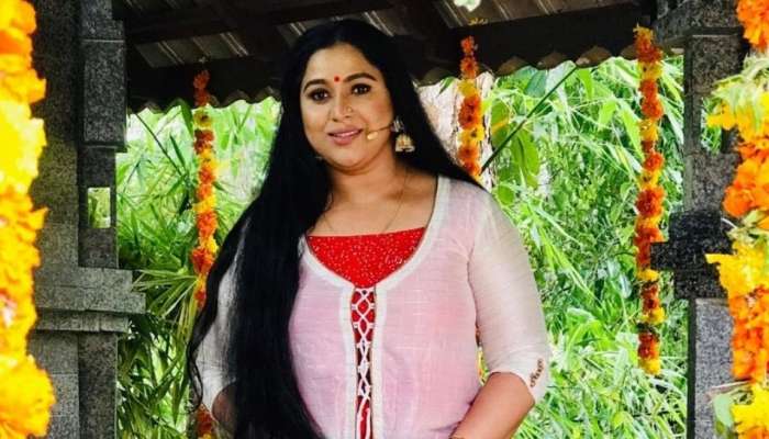 Actress Lakshmi Priya : നടി ലക്ഷ്മി പ്രിയയുടെ പേര് ഔദ്യോഗികമായി ലക്ഷ്മി പ്രിയ എന്നാക്കി