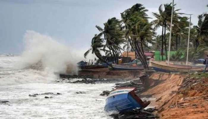 Cyclone Gulab: സർവ്വകലാശാല പരീക്ഷകള്‍  മാറ്റിവച്ചു, തെലങ്കാനയിൽ നാളെ പൊതു അവധി