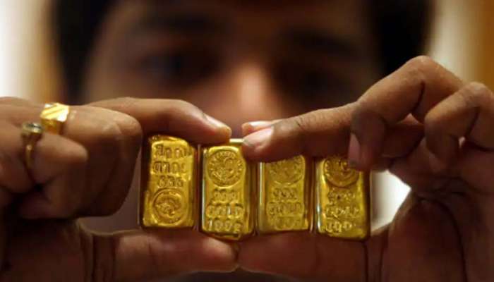 Gold Rate Today in Kerala: റെക്കോര്‍ഡ്  വിലയില്‍നിന്നും  10,300 കുറഞ്ഞ് സ്വര്‍ണവില..!! രണ്ടു മാസത്തെ ഏറ്റവും കുറഞ്ഞ നിരക്ക്  