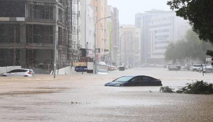 Cyclone Shaheen: ഒമാനിൽ ഷഹീൻ ചുഴലിക്കാറ്റ് കരതൊട്ടു; മണിക്കൂറിൽ 120 മുതൽ 150 കിലോമീറ്റർ വരെ വേ​ഗം