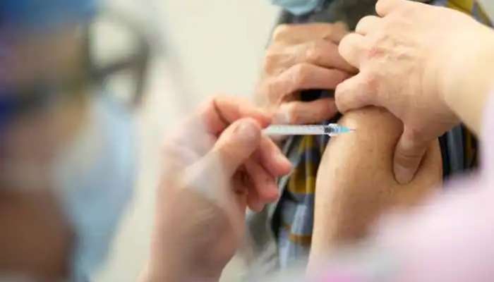 Vaccination ആദ്യ ഡോസ് ലക്ഷ്യത്തിലേക്ക്; സംസ്ഥാനത്ത് 93 ശതമാനം വാക്സിനേഷൻ പൂർത്തിയായി