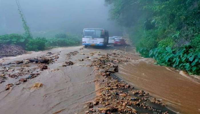Landslide Kottayam | കോട്ടയം കൂട്ടിക്കലില്‍ ഉരുള്‍പൊട്ടലിൽ മരണം ആറായി; കാർ ഒഴുക്കിൽപ്പെട്ട് രണ്ട് പേർ മരിച്ചു