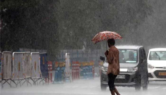 Kerala Rain Updates: സംസ്ഥാനത്ത് ഇന്നും ഒറ്റപ്പെട്ടയിടങ്ങളിൽ മഴയ്ക്ക് സാധ്യത;  നാളെ മുതൽ വീണ്ടും കടുക്കും