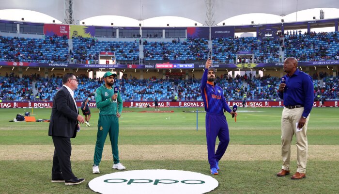 India vs Pakistan T-20 Worldcup 2021:  ഇന്ത്യക്കെതിരെ ടോസ് നേടിയ പാകിസ്ഥാൻ ബൗളിങ് തെരഞ്ഞെടുത്തു