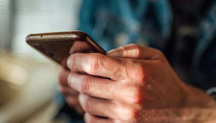 Smartphone Prices : ചിപ്പുകളുടെ ലഭ്യത കുറവ്; ആഗോളതലത്തിൽ സ്മാർട്ട് ഫോണുകളുടെ വില  വർധിക്കുന്നു 