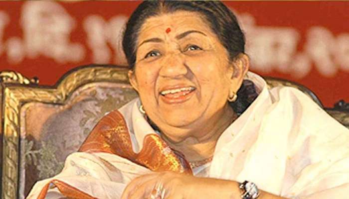 Lata Mangeshkar : ഇന്ത്യയ്ക്ക് വാനമ്പാടിയെ നഷ്ടമായി, നികത്താനാവാത്ത നഷ്ടമെന്ന് മമ്മൂട്ടി; സം​ഗീതത്തിലൂടെ ജീവിക്കുമെന്ന് മോഹൻലാൽ