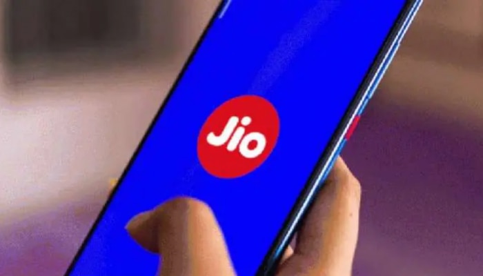 Jio Recharge Plan | വെറും 234 രൂപ കൊടുക്കാമോ? ഒരു വർഷത്തേക്ക് ജിയോ തരുന്ന ​ഗംഭീര ഓഫറുണ്ട്