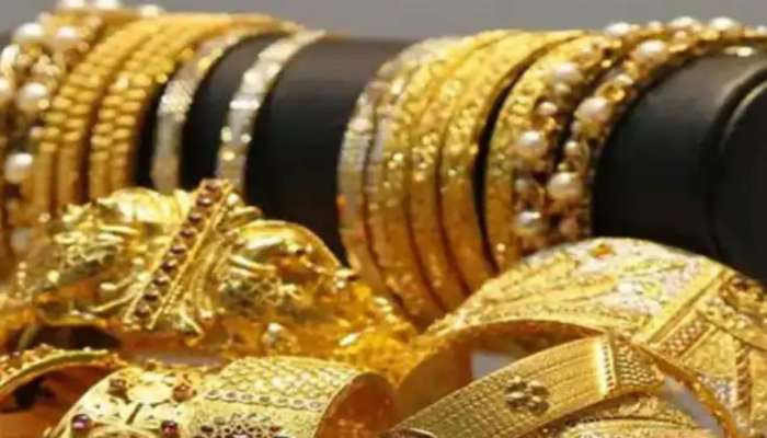 Today Gold Price: ഇപ്പോ വാങ്ങിയാൽ കൊള്ളാം, സംസ്ഥാനത്ത് സ്വർണവില കുറഞ്ഞു.