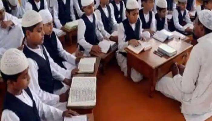 National Anthem Mandatory in Madrassas: ഉത്തർപ്രദേശിലെ മദ്രസകളിൽ ദേശീയ ഗാനം നിർബന്ധമാക്കി സർക്കാർ ഉത്തരവ്