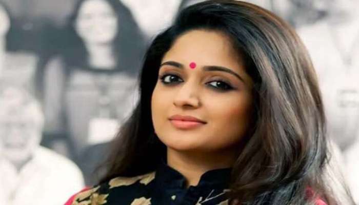 Actress Attack Case : ക്രൈം ബ്രാഞ്ച് സംഘം ദിലീപിന്റെ ആലുവയിലെ വീട്ടിൽ; കാവ്യാ മാധവനെ ചോദ്യം ചെയ്ത് തുടങ്ങി