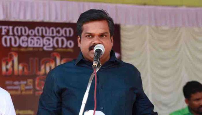 'കെപിസിസി പ്രസിഡന്റ് കള്ള് കുടിച്ച പട്ടിയെ പോലെ പെരുമാറുന്നു'; കെ സുധാകരന് തൃക്കാക്കരയിലെ ജനങ്ങൾ മറുപടി പറയുമെന്ന് ജെനീഷ് കുമാർ എംഎൽഎ