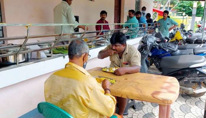 വഴിയമ്പലത്തിലെത്തിയാൽ വയറും നിറയും മനസ്സും നിറയും'; 25 രൂപയ്ക്ക് നാടൻ ഊണും മീൻകറിയും; മറ്റു ഭക്ഷണ വിഭവങ്ങളും തയ്യാർ!