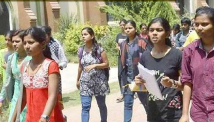 NEET UG Exams: പരീക്ഷ നീട്ടിവെക്കണം; വിദ്യാഭ്യാസ മന്ത്രിക്ക് കത്തെഴുതി നീറ്റ് യുജി പരീക്ഷാർഥികൾ