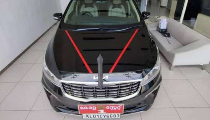 CM's new car: മുഖ്യമന്ത്രിയുടെ പുതിയ കാര്‍ എത്തി... കാണാം കേരള സ്റ്റേറ്റ് 1, കറുത്ത കിയ കാര്‍ണിവല്‍