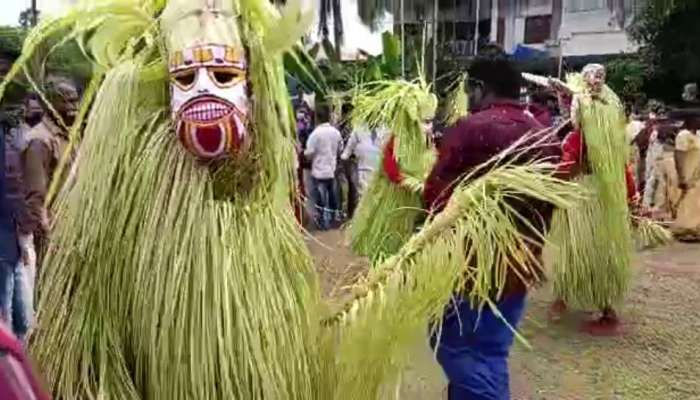 ആധിവ്യാധികളാവാഹിച്ച് കടലിലൊഴുക്കുന്ന മാരി തെയ്യങ്ങൾ; കർക്കിടകത്തിലെ അനുഗ്രഹകാലം