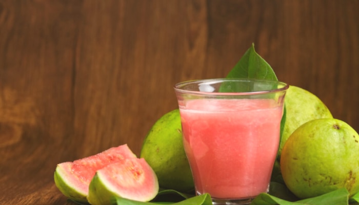 Guava Juice: തടി കുറയ്ക്കും, സൗന്ദര്യത്തിനും ബെസ്റ്റ്; ജ്യൂസുകളിൽ കേമൻ ഈ പേരയ്ക്കാ ജ്യൂസ് 